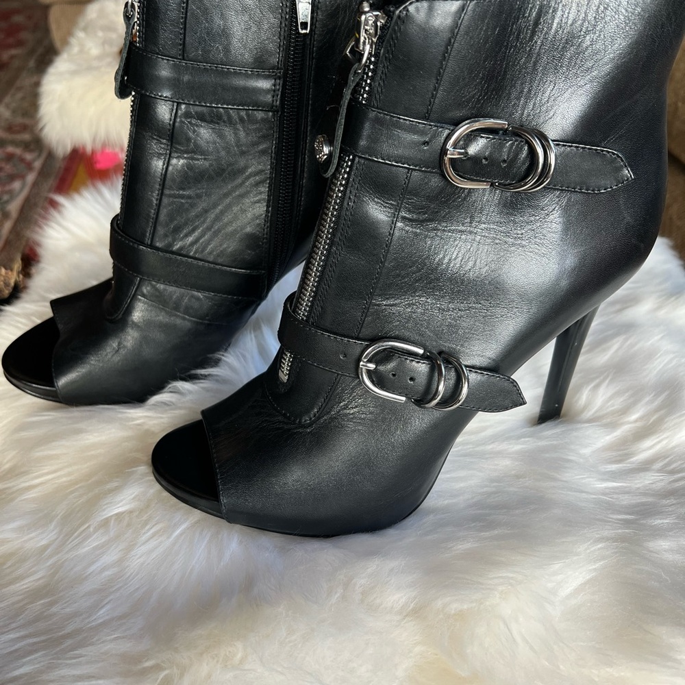 Guess Gwardyn Peep Toe Booties - Size 10